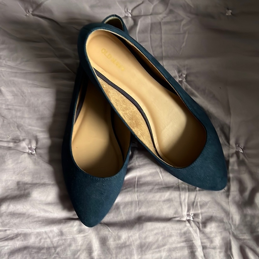NWOT Old Navy “Suede” Flats